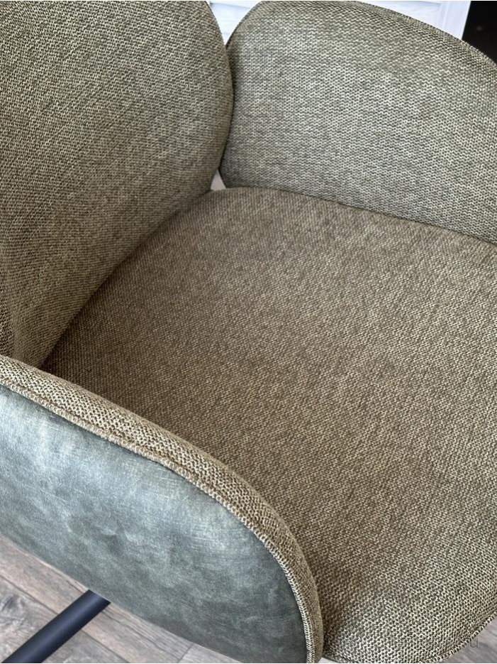 Кресло Vardy 360 поворотное brego-77 зеленый / 7525-156 зеленый велюр / черный