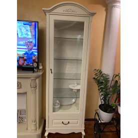 Витрина Малонн Ави