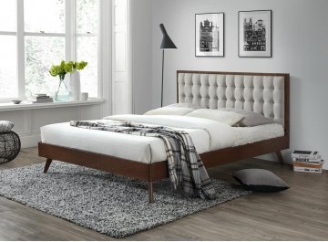 Кровать из дерева Solomo