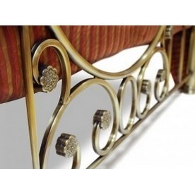 Двуспальная кровать Victoria