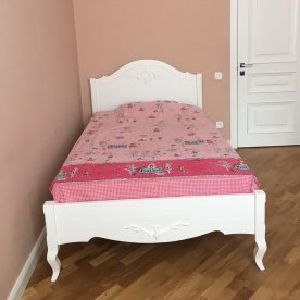 Односпальная кровать Малонн Ави