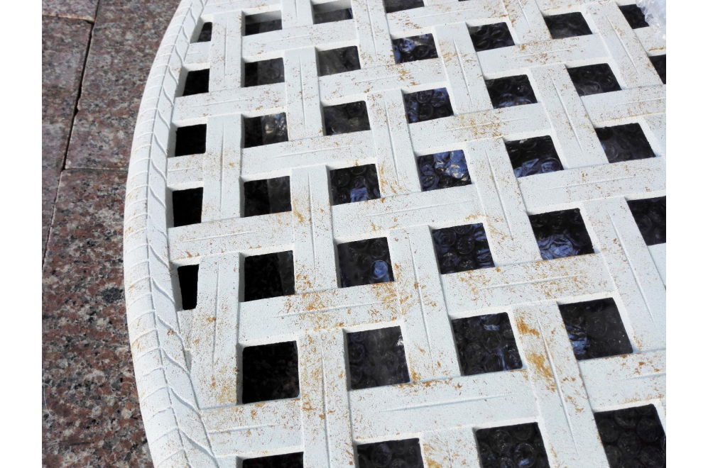 Стол круглый Стефан белый