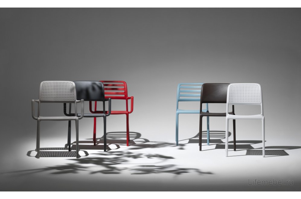 Кресло пластиковое Riva красный