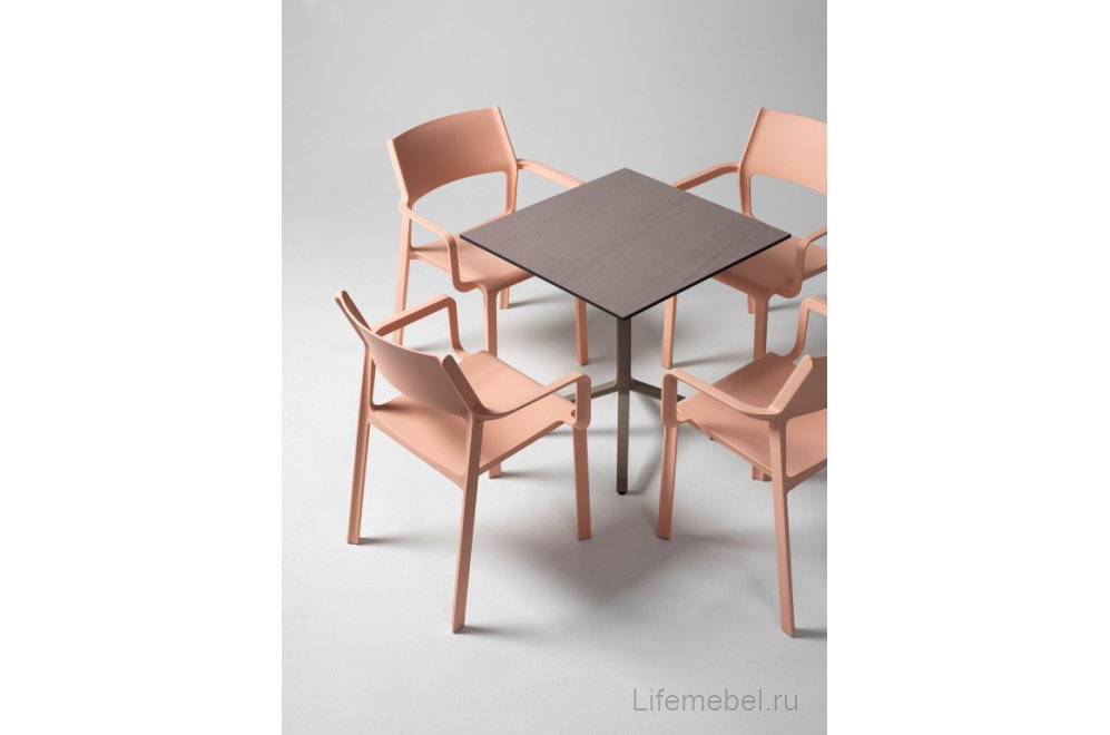 Кресло пластиковое Trill Armchair розовый