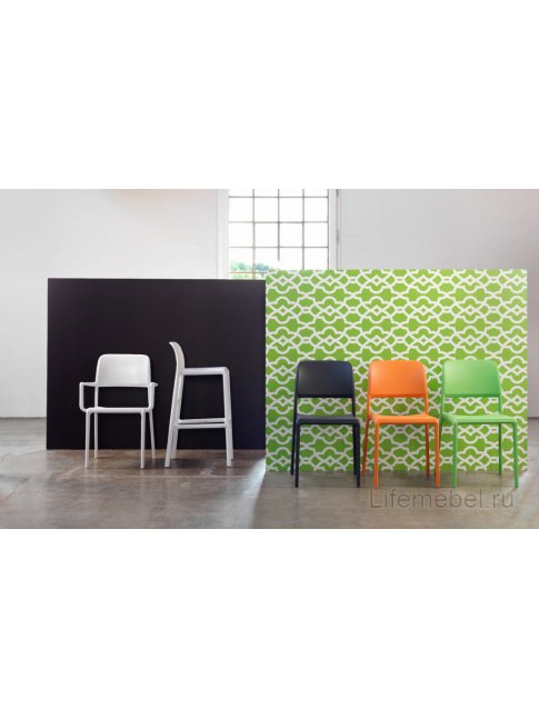 Стул пластиковый барный Faro белый