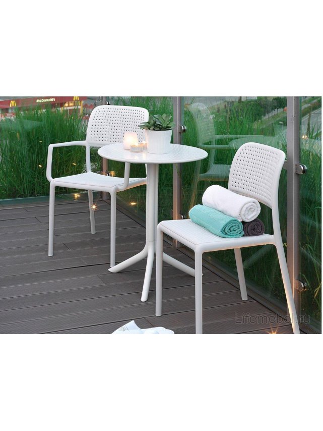 Пластиковый стул Bora белый