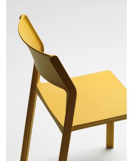 Стул пластиковый Trill Bistrot горчичный