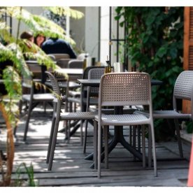 Пластиковый стул Bora Bistrot