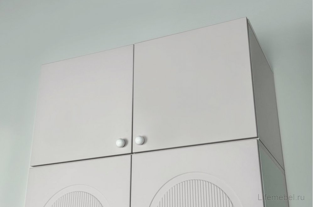 Шкаф навесной двухдверный Милана белое дерево / сакура