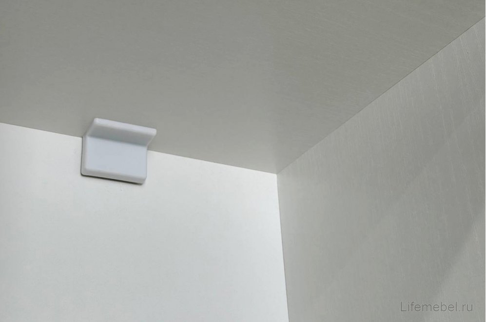 Шкаф однодверный Милана со стеклом белое дерево / сакура