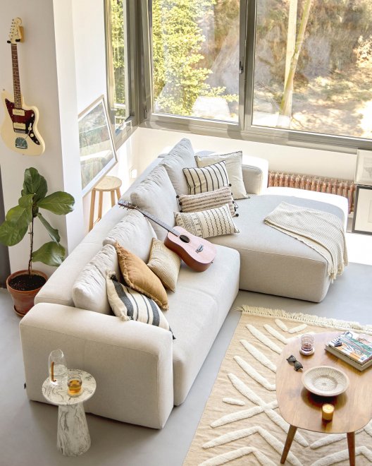 Журнальный столик Kesbury серый