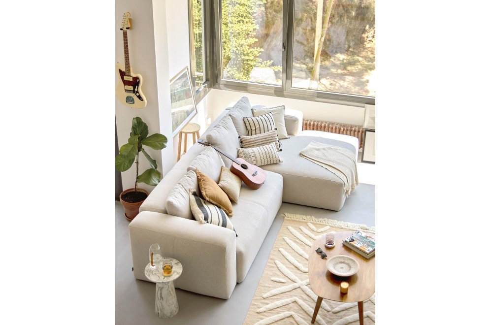 Журнальный столик Kesbury серый