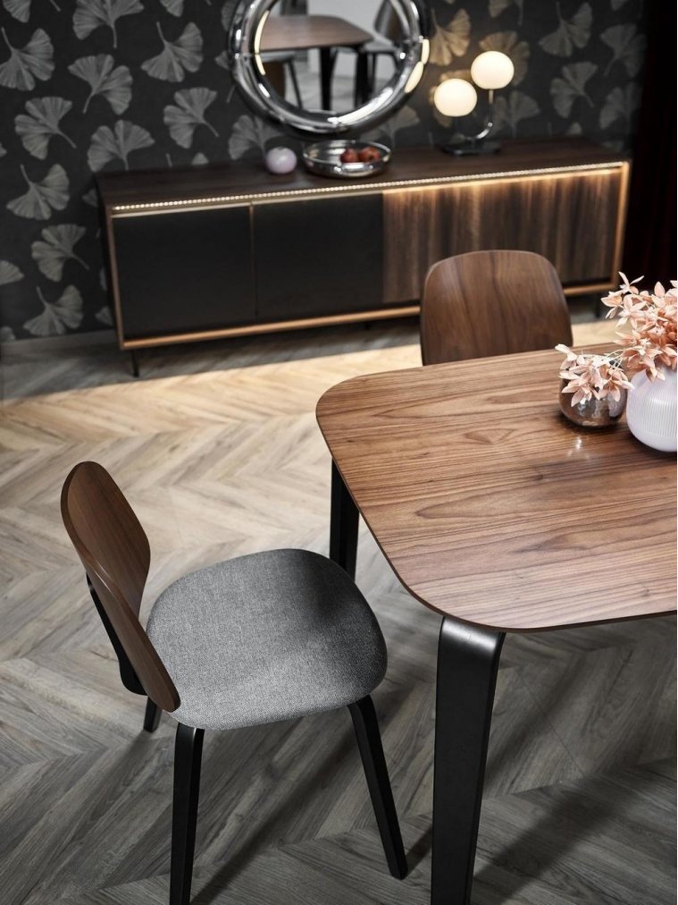 Деревянный стол Pedro орех