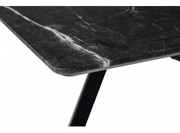 Деревянный стол Пеле