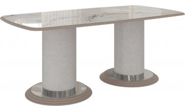 Деревянный стол Савелья