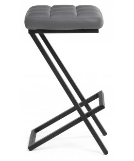 Полубарный стул Амаури