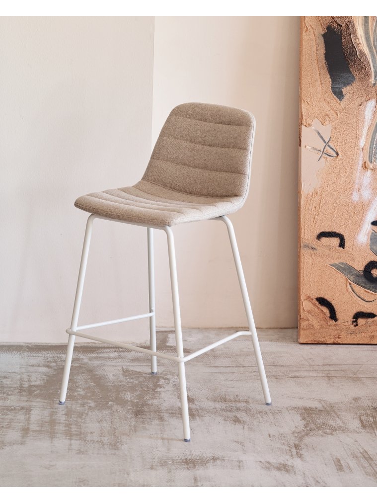 Полубарный стул Zunilda бежевый