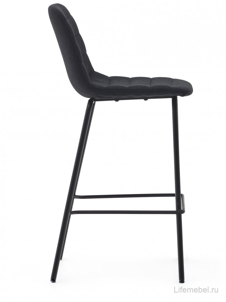 Полубарный стул Zunilda черный