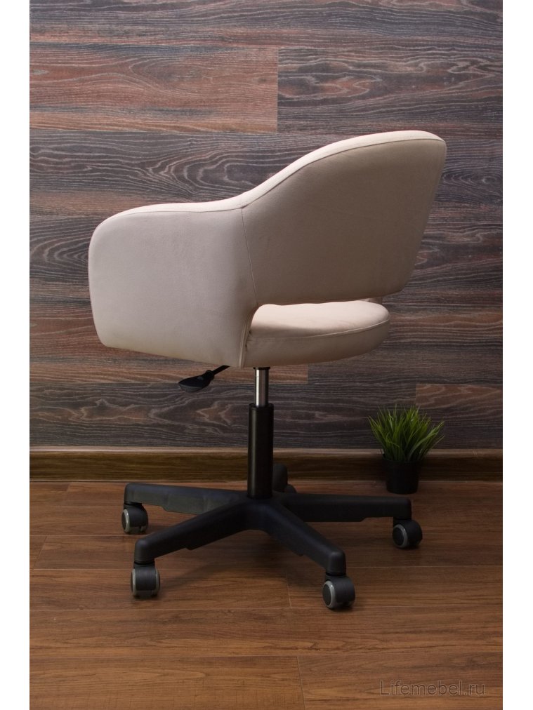 Компьютерное кресло Бабби чёрный / бежевый