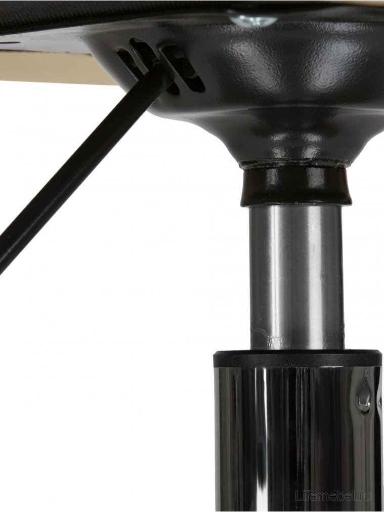 Компьютерное кресло 8600-LM кремовое / хром