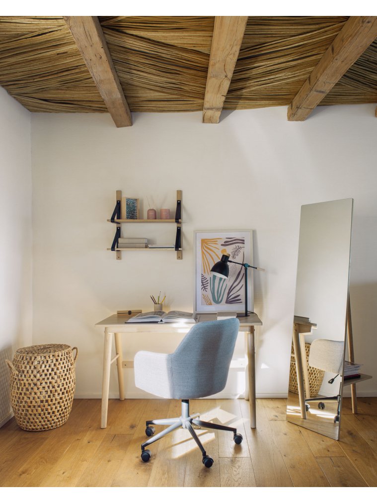 Компьютерное кресло Madina светло-серое