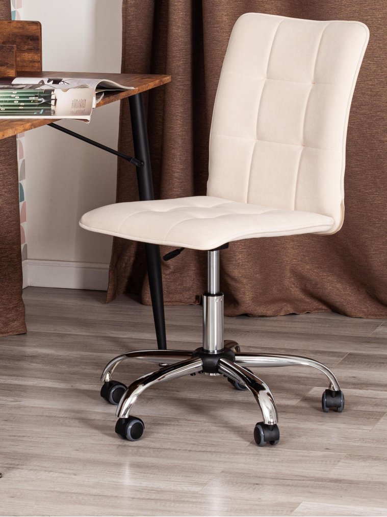 Компьютерное кресло One флок молочный 4