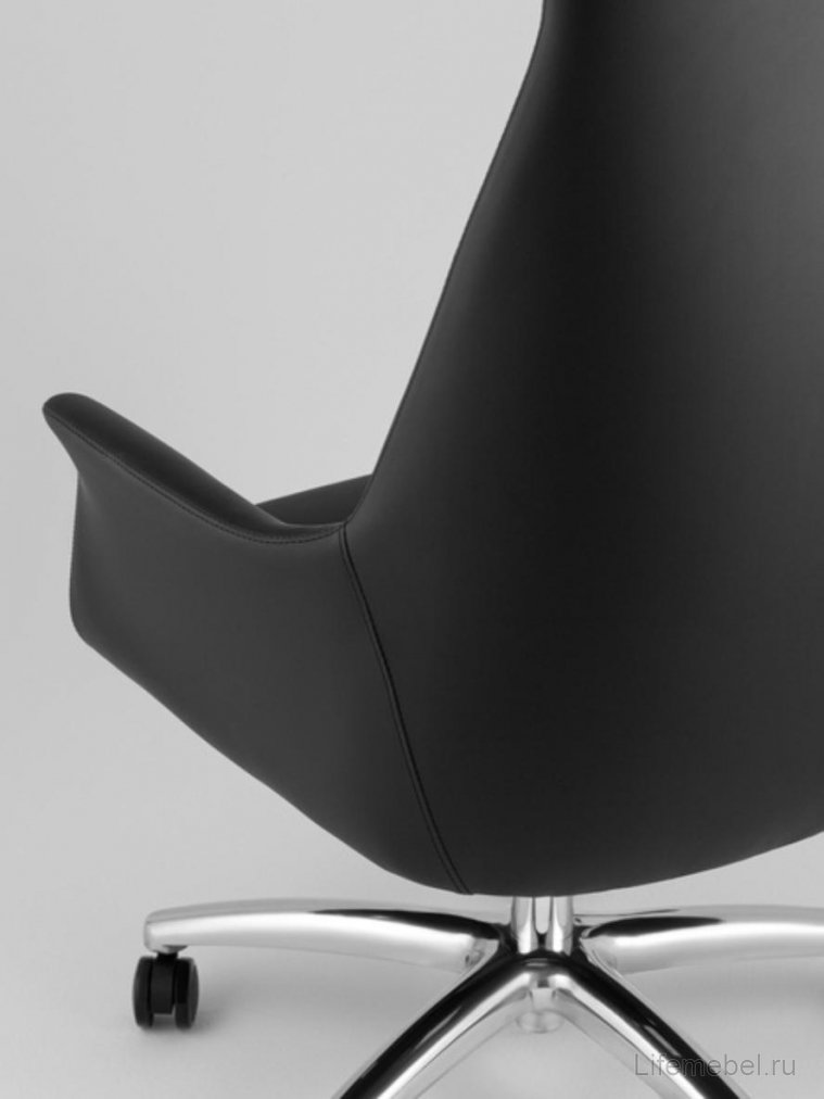 Компьютерное кресло руководителя Камелот черный