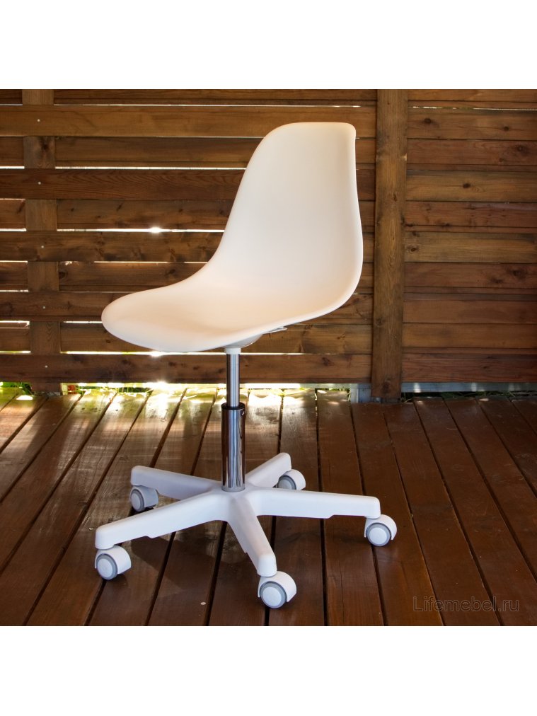 Компьютерное кресло Смузи белый