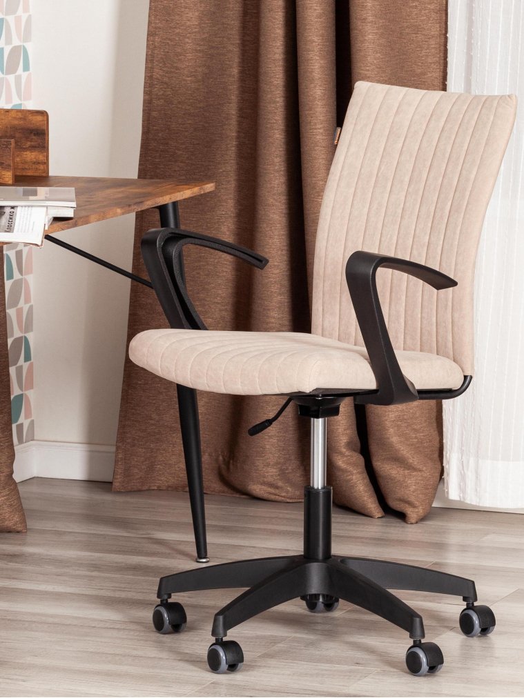 Компьютерное кресло Spark флок бежевый 7