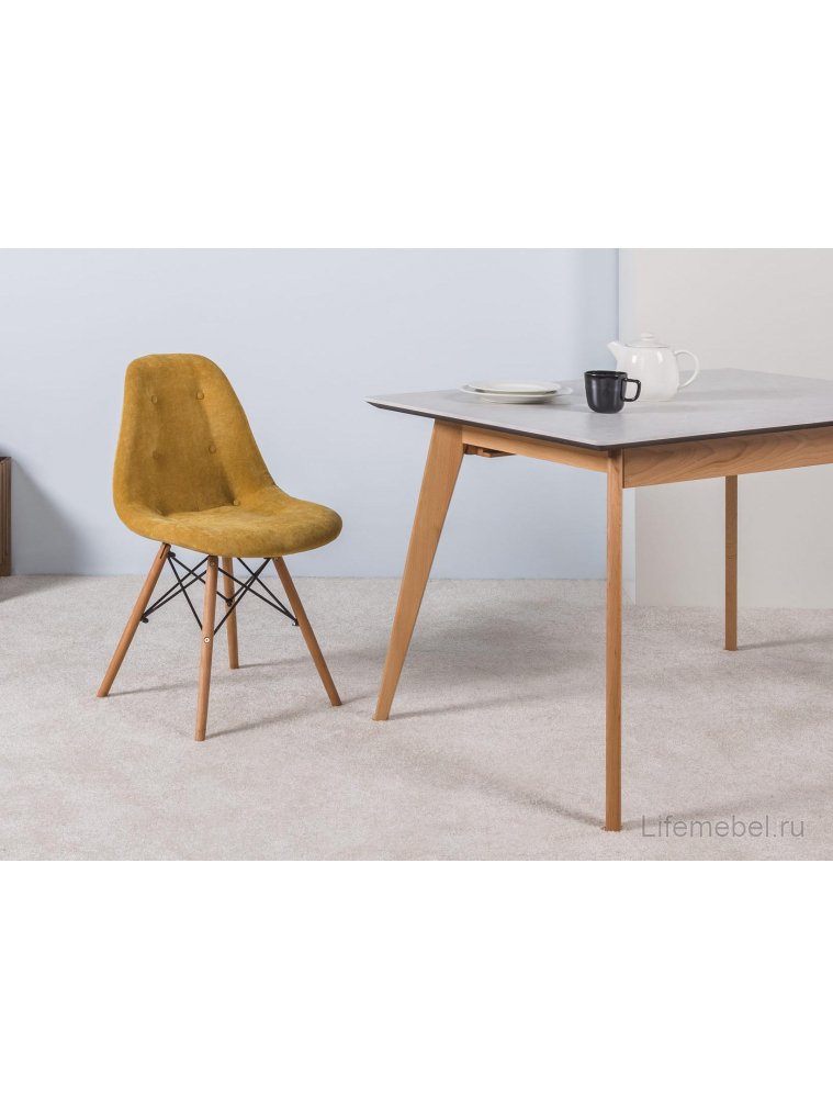 Деревянный стул Eames W жёлтый