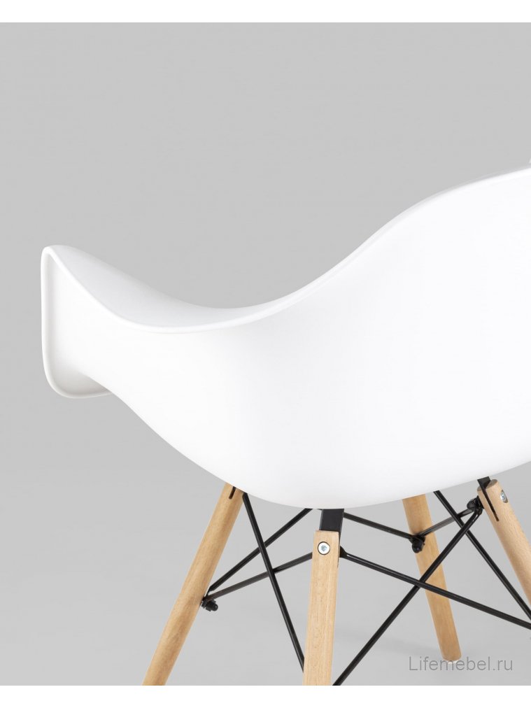 Кресло Hames белое