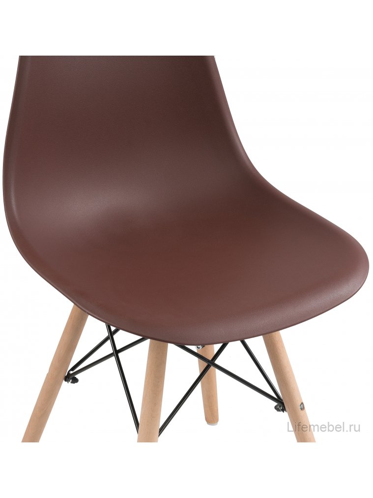 Пластиковый стул Eames PC-015 brown