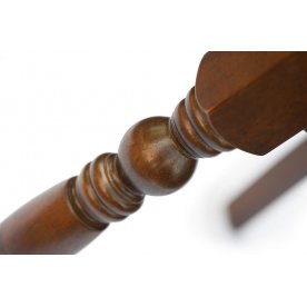 Деревянный стул Персей