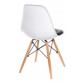 Пластиковый стул Eames PC-011