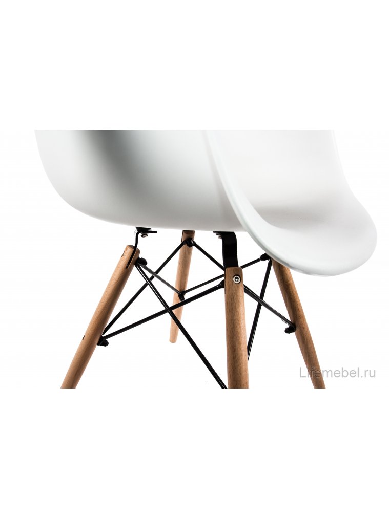Стул Eames PC-019