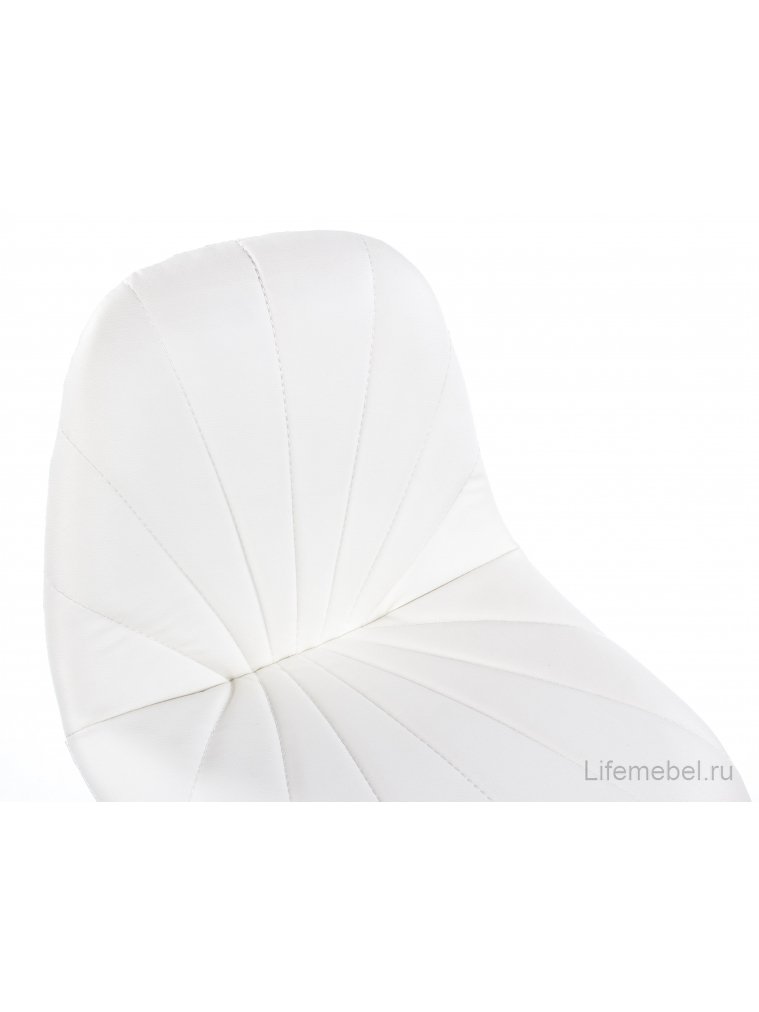 Стул Eames PP-626 белый