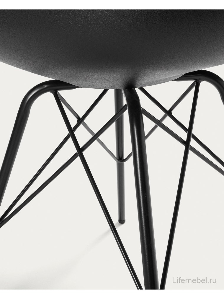 Стул на металлокаркасе Lars черный