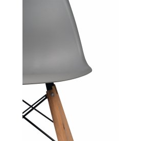 Пластиковый стул Eames DSW DC111
