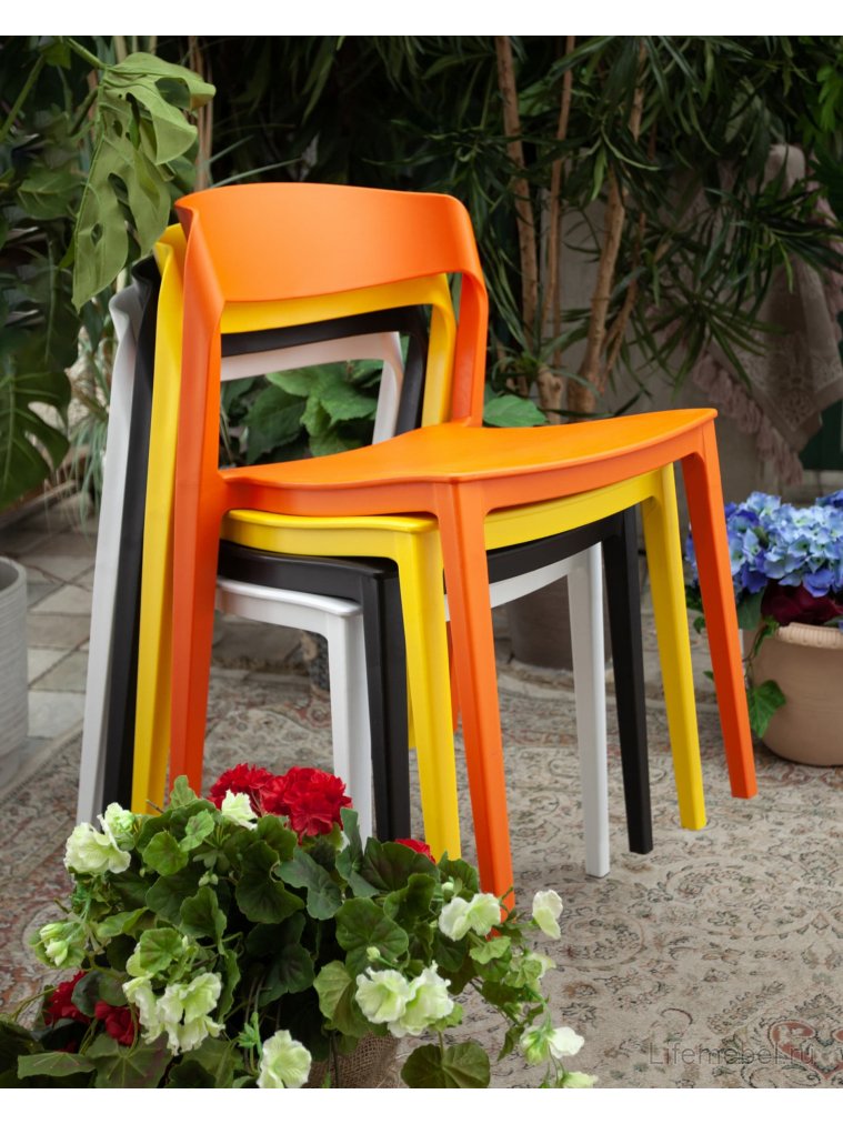 Пластиковый стул Moris нежно-розовый