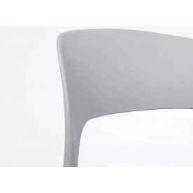 Пластиковый стул Olaf