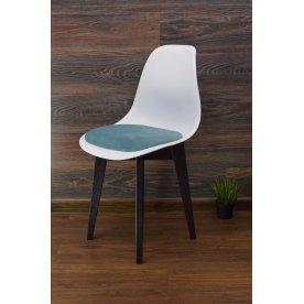 Пластиковый стул Сашш