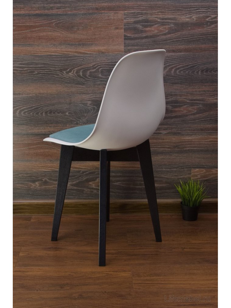 Пластиковый стул Сашш чёрный / белый / бирюза