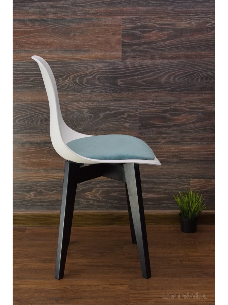Пластиковый стул Сашш чёрный / белый / бирюза