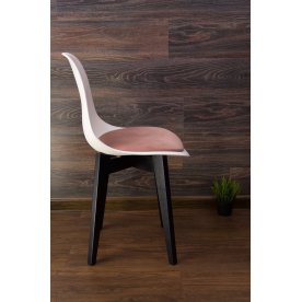 Пластиковый стул Сашш