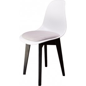 Пластиковый стул Сашш