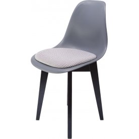 Пластиковый стул Сашш