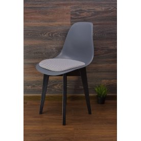 Пластиковый стул Сашш