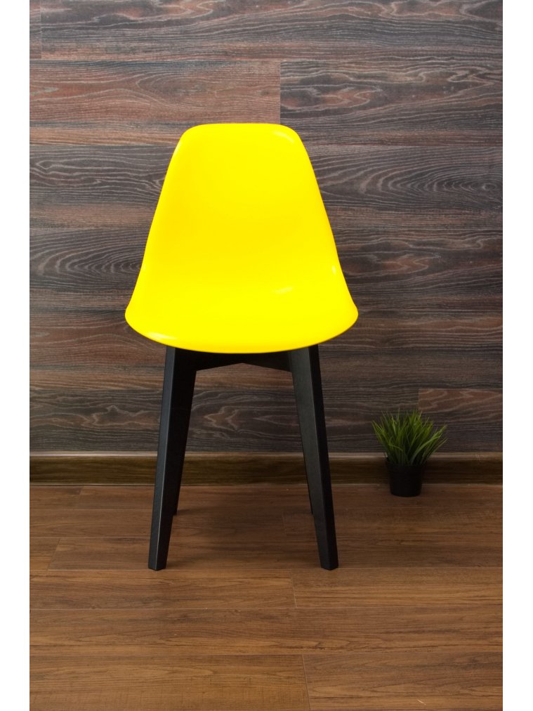 Пластиковый стул Сашш чёрный / жёлтый
