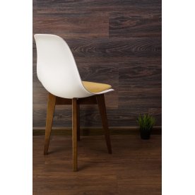 Пластиковый стул Сашш