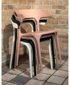 Пластиковый стул Марли